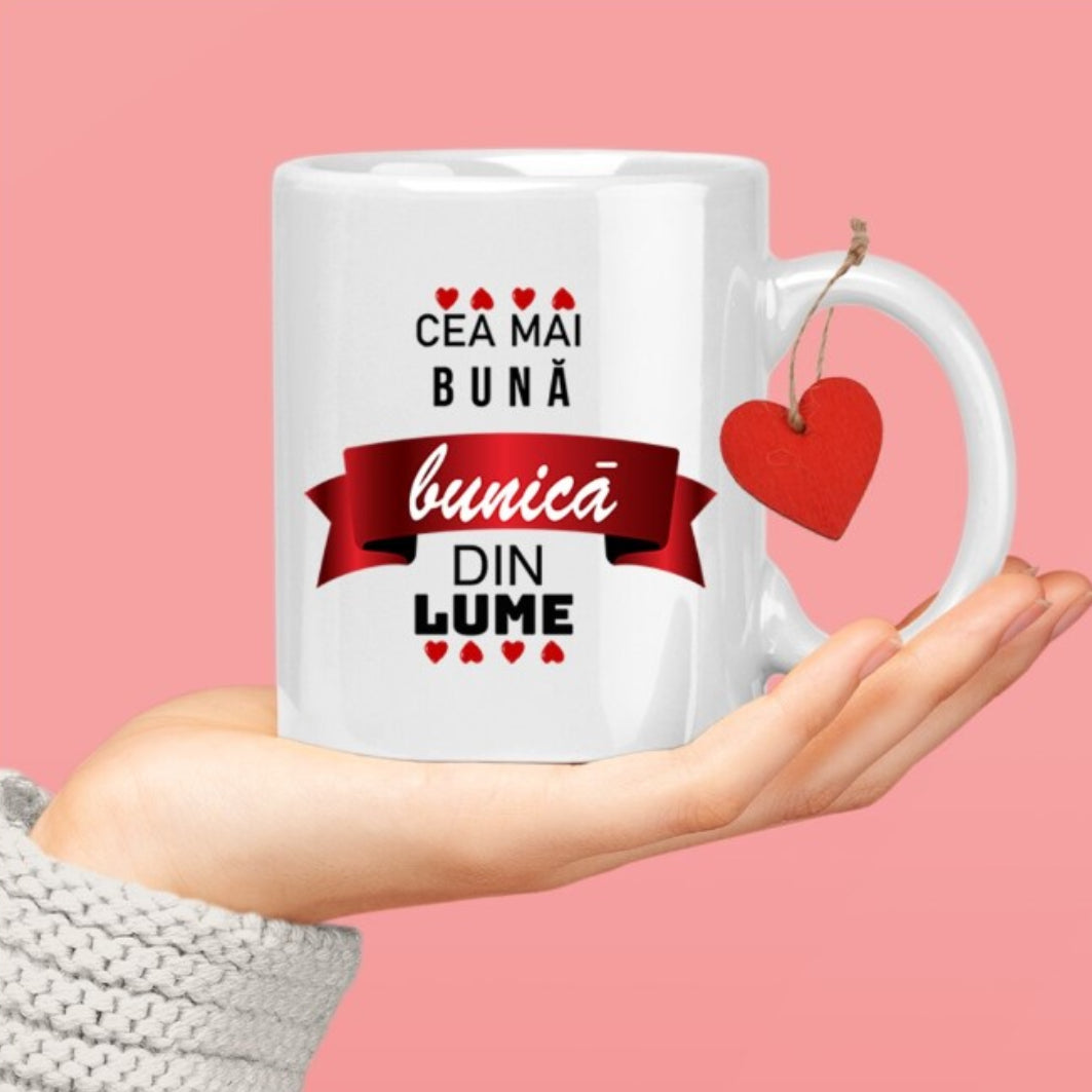 Cadou pentru bunici: Set de 2 cani albe personalizate cu mesajul "Cel mai bun bunic din lume" și "Cea mai bună bunică din lume"