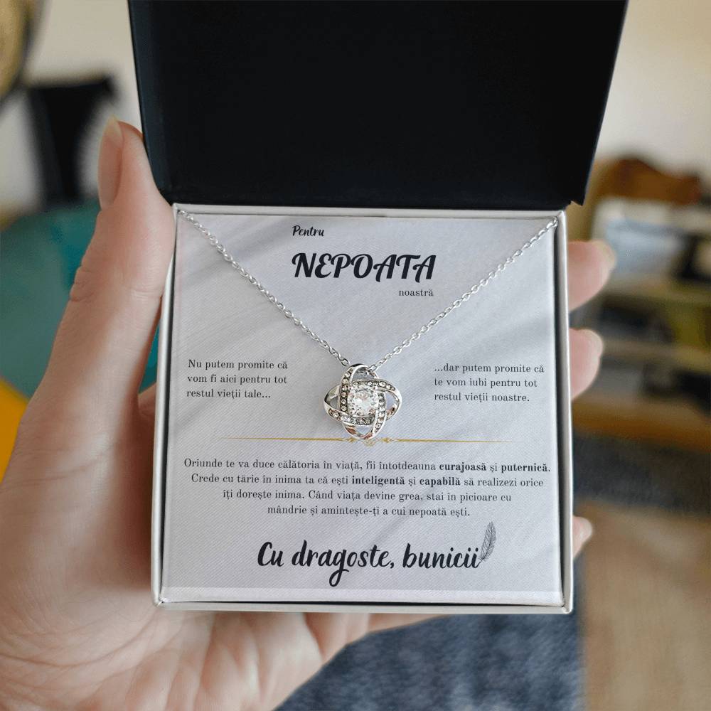 Cadou Pentru Nepoata De La Bunici: Colier Cu Pandant Nodul Iubirii Si Card Cu Mesaj Personalizat