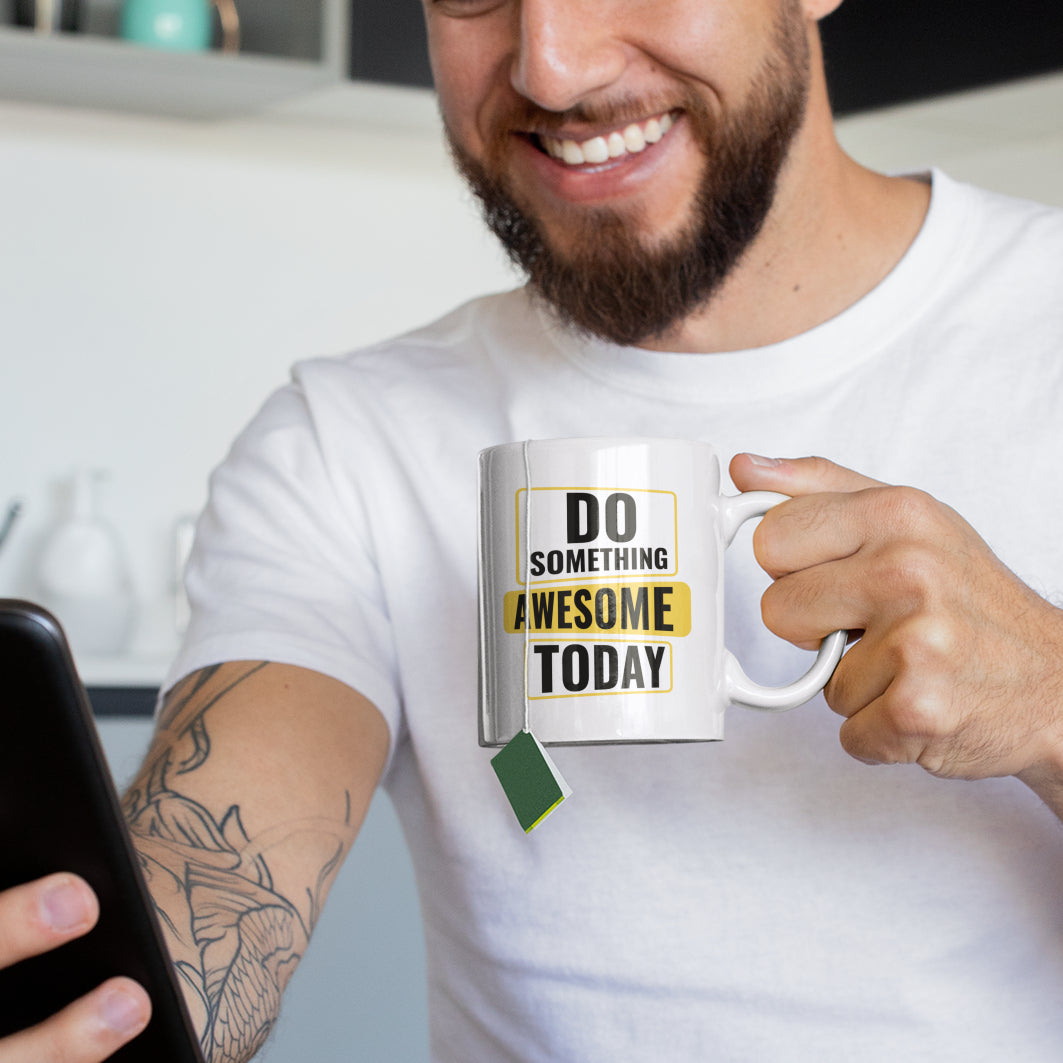 Cana Ceramica, Alba, 330 ml, Personalizata cu Mesaj "Do Something Awesome Today"