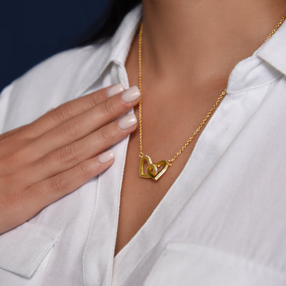 Set Cadou Absolvire – Colier Inimi Legate Gold cu Mesaj Emoțional