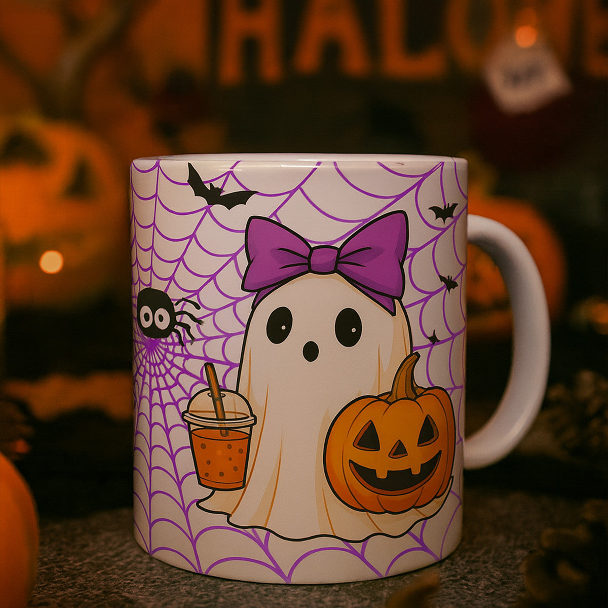 Cana Ceramica Halloween 330ml Joystos – Fantoma Cu Fundita Mov si Dovleac, Design Cute de Toamna