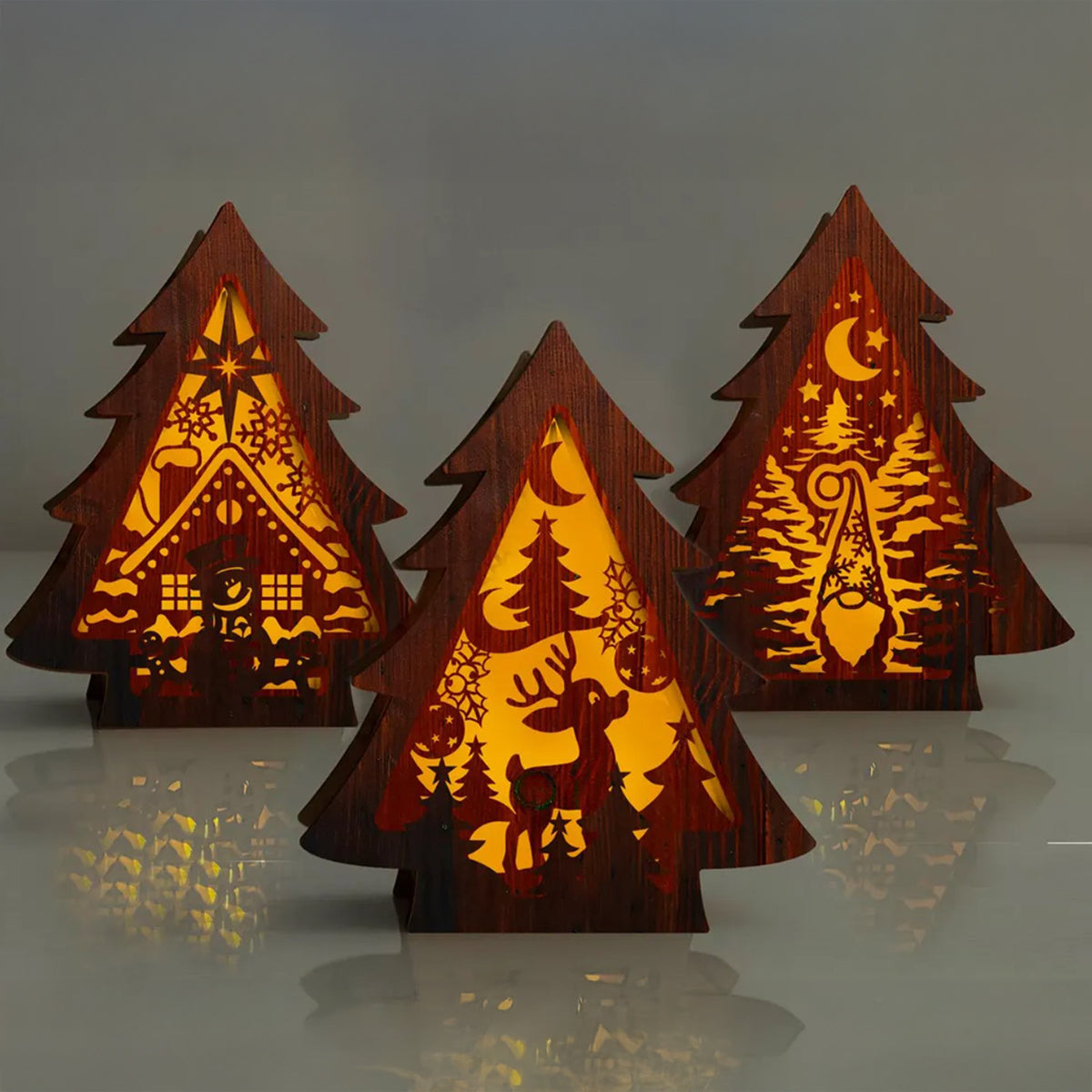 Set de 3 Case/Lampa Craciun 3D in Forma de Brad cu Figurine Om de Zapada, JOYSTOS, Elf si Cerb – Suport pentru Lumanari cu Baterie