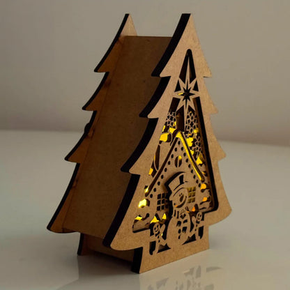 Set de 3 Case/Lampa Craciun 3D in Forma de Brad cu Figurine Om de Zapada, JOYSTOS, Elf si Cerb – Suport pentru Lumanari cu Baterie