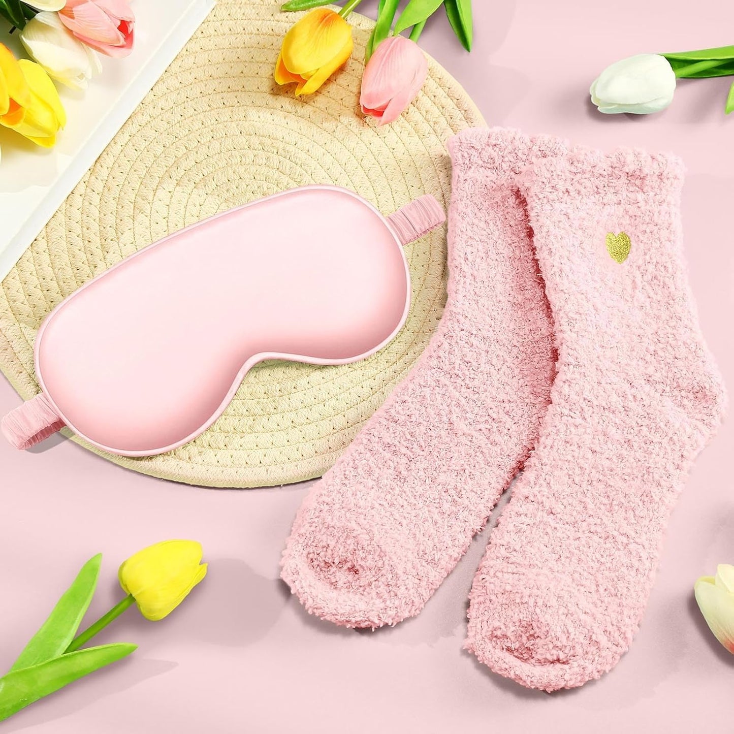 Set Cadou pentru Femei 10 Piese, Joystos, Patura pufoasa, Cana Termos, Lumanare parfumata, Masca Somn, Sosete dama, Bratara, Bomba de Baie, Sapun Diamond, Felicitare, Ambalate in pachet elegant