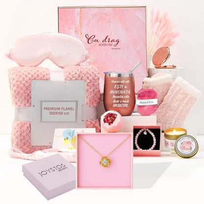 Set Cadou pentru Femei 10 Piese, Joystos, Patura pufoasa, Cana Termos, Lumanare parfumata, Masca Somn, Sosete dama, Bratara, Bomba de Baie, Sapun Diamond, Felicitare, Ambalate in pachet elegant