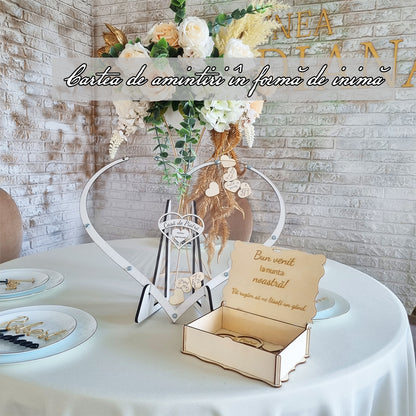 Tablou de amintiri în formă de inimă – guestbook alternativ din lemn și acril